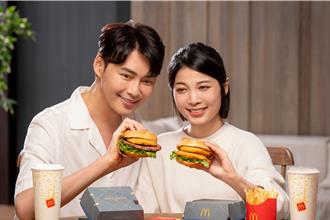 速食年终好康 麦当劳夯品回归加码买1送1 拿坡里买炸鸡送披萨