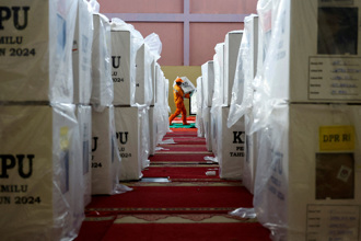 印尼地方首長選舉 28名選務員過勞死 較過往改善