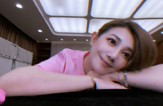 梁静茹才无预警关版社群！ 突曝光46岁「全素顏」居家真面目