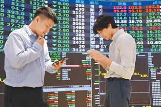 四季配台股ETF 受益人逆势创高