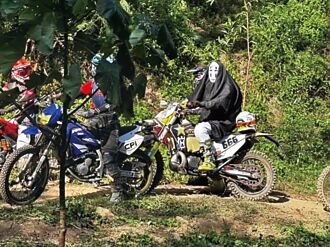 越野車墾丁會師 噪音引爆民怨