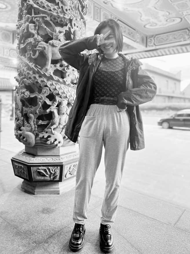 米可白10天前才称自己把裤子穿反。（米可白脸书）