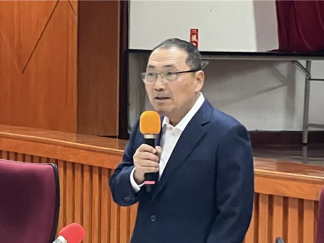 侯友宜主持12月治安会报，强调打诈要从源头管制。（王扬杰摄）