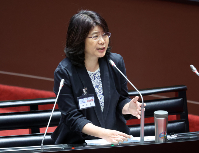 立法院10日进行司法院长、副院长及大法官人事同意权案资格审查，司法院长被提名人张文贞前往备询。（姚志平摄）