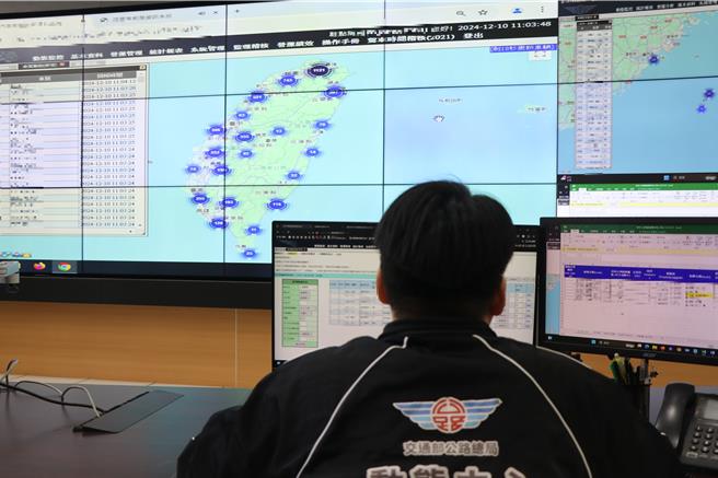 交通部公路局車輛動態資訊管理中心，2018年啟用迄今首度公開。（蔡明亘攝）