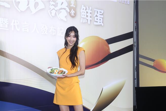 隋棠10日担任「上品语鲜蛋」品牌大使。（林淑娟摄）