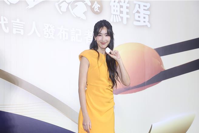 隋棠10日担任「上品语鲜蛋」品牌大使。（林淑娟摄）