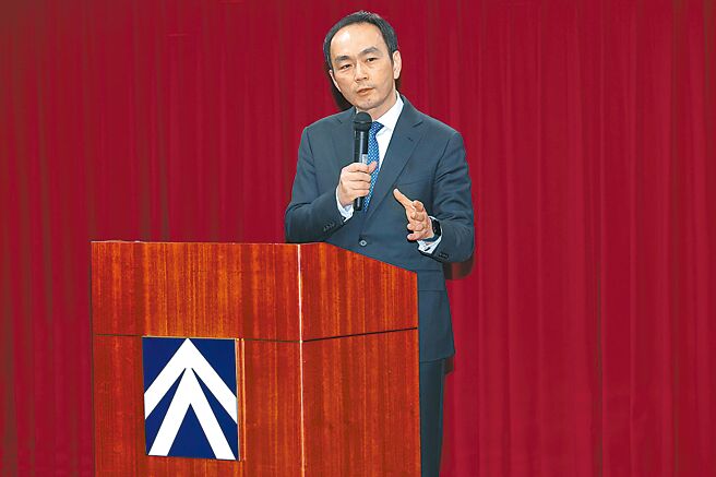 公平会9日召开委员会议，审议两大外送平台Uber Eats及foodpanda结合案，会后公平会副主委陈志民表示有延长审议期间的必要。（黄世麒摄）