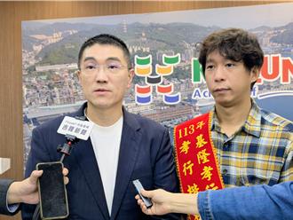 为顾罹病母亲放下国外工作返台 基隆孝行楷模让谢国梁动容