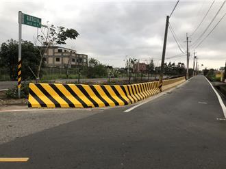 水利沟无护栏害摔车「蛋蛋破」　观音区这3路段将立即改善