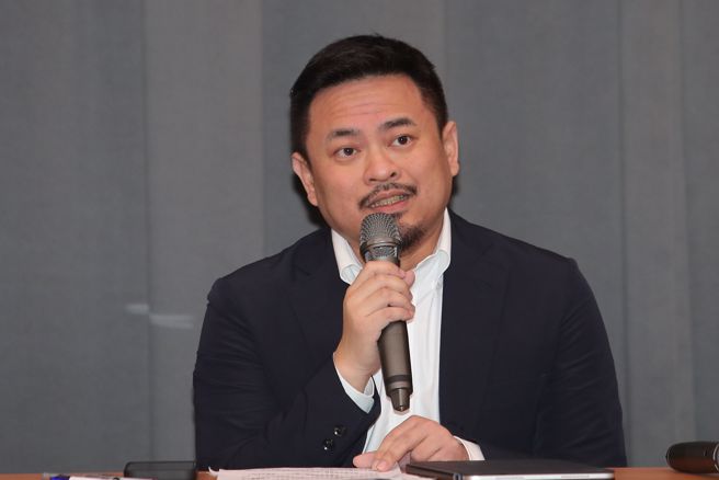 勞動部勞力發展署北分署吳姓公務員輕生案，勞動部長洪申翰11日說明重啟行政調查結果，認定吳男輕生與前北分署長謝宜容的管理方式有關聯。（黃世麒攝）