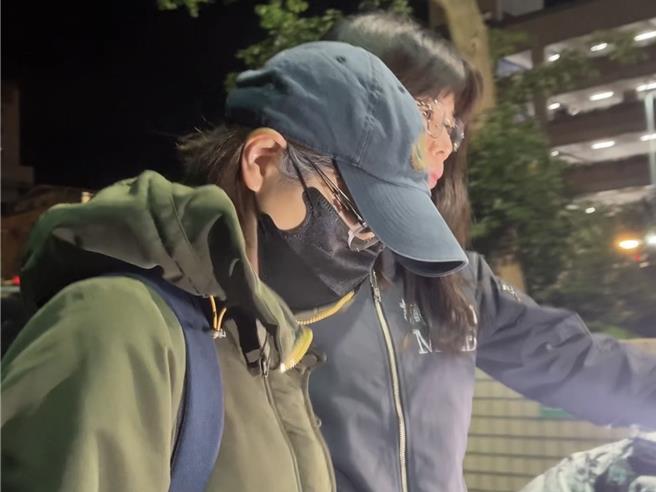 劳动部劳力发展署北分署前分署长谢宜容因为涉贪瀆，被新北地检署声请收押禁见裁准。（柯毓庭摄）