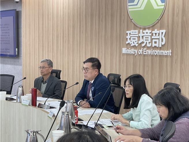 中油預計在高雄大林蒲興建占地37.4公頃「洲際液化天然氣接收站（七接）」，11日下午送入環評大會審查。（蔡佩珈攝）