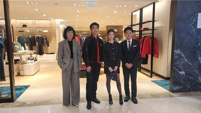 BOSS全新概念店今（11）日开幕，力邀人气男星曾敬骅、詹子萱站台。（柯宗纬摄）