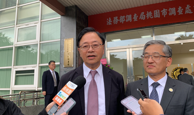 桃园市长张善政（左）。（中时资料照，吕筱蝉摄）
