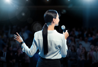 女主持人遭爆「霸凌、飆罵化妝師」 超硬後台曝：沒人敢動她