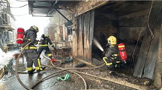 金門古早「燥咖」失火濃煙竄天 大批警消馳援幸無人傷