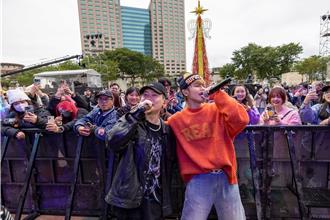 「魔幻巨星耶誕演唱會」周末登場 豪華巨星組合熱唱彩排