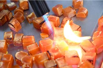 九旬阿嬤手作野生烏魚子 限量珍稀烏金成為餐桌亮點