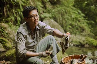 施名帥「3喜臨門」！ 金馬男配角＋《聽海湧》冠軍加持