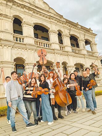 奇岩室內樂團慶25 金門快閃演出