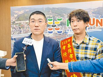 返台顾病母 陈逸凡基隆孝行楷模