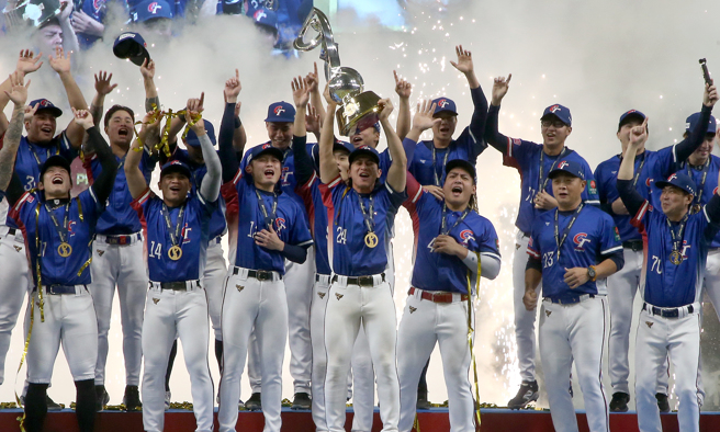 中華隊奪下世界12強棒球的冠軍後，表現備受國人關注。（圖／報系資料照）