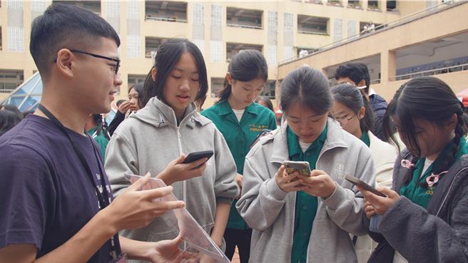北一女與均一平台教育基金會合作，將共同發展高中未來教科書。（均一平台教育基金會提供／林志成台北傳真）