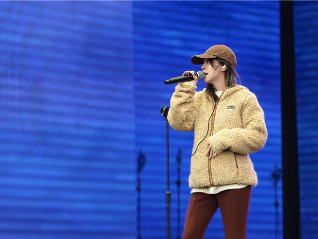 白安12日现身新北耶诞城舞台彩排。（年代提供）