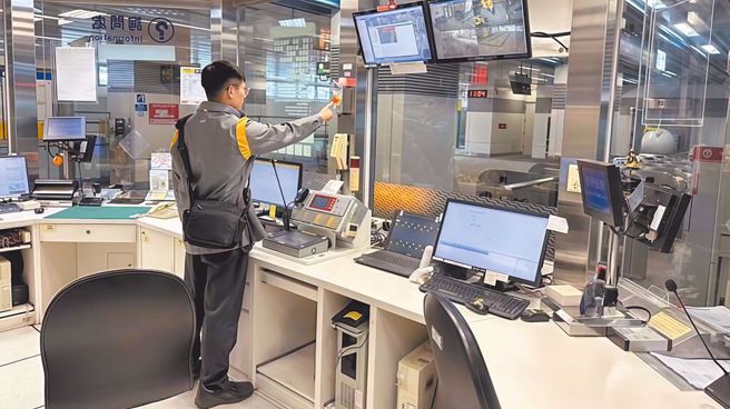 新北捷运公司在脸书道歉表示，部分夜间测试项目造成周边居民的困扰与不便，表达诚挚的歉意，目前相关夜间测试已完成。（示意图／新北捷运公司提供）