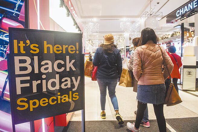 美国劳工统计局公布11月整体CPI年增幅，由前月2.6％小幅升至2.7％。图／美联社