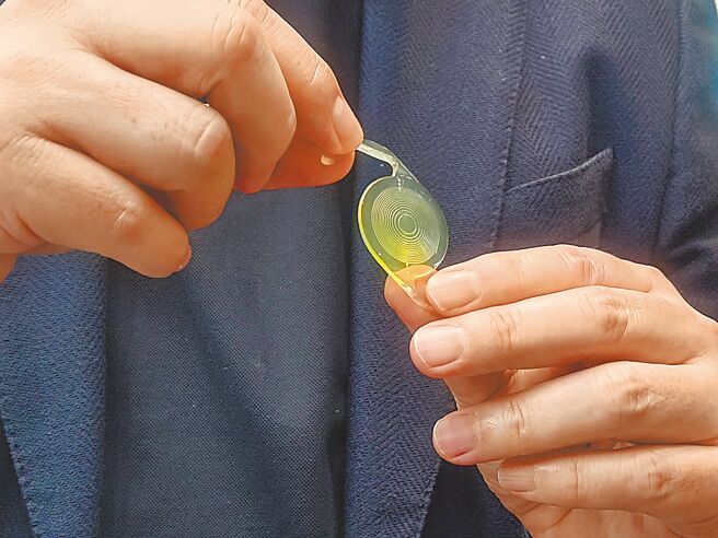 人工水晶体脱位是一种罕见但严重的併发症，一旦发生就必须处理，以回復病人视力。（示意图／王家瑜摄）