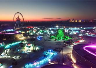 陆冰雪游续升温南方游客占比近8成  有平台东北跟团「一天一个价」