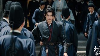 王鹤棣片场变身「许七岁」卸偶包 互动童星迷晕一票王太太