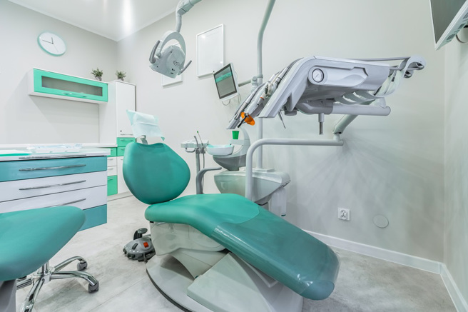 巴西一名男子11月初中了彩券大奖2.01亿巴西雷亚尔（约新台币10亿），未料24天后在看牙医的过程中不幸身亡。（示意图：Shutterstock／达志）