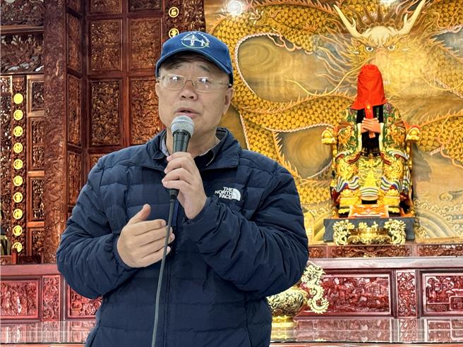 金门前县长李沃士任内涉嫌收贿100万元后，压低金酒公司酒基售价让厂商有利取得特定标案，案经上诉最高法院驳回定谳，判7年6月徒刑，褫夺公权5年并没收100万犯罪所得。目前李正协助筹建玄佑宫，明日将会参加新道场安座入火大典暨祈安礼斗点灯法会。(于家麒摄)