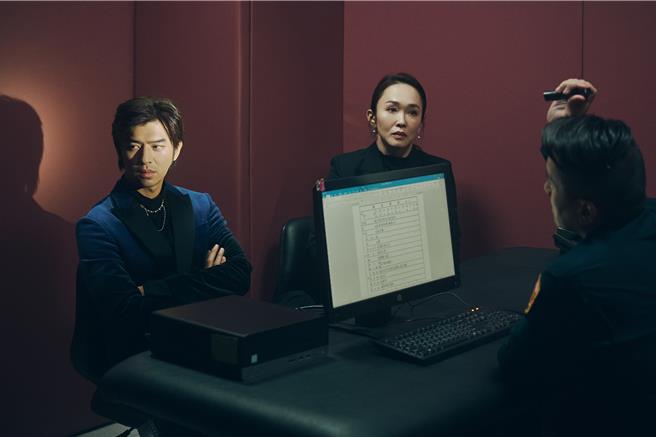 《不如海边吹吹风》陈柏霖（左）为经纪人范文芳带来不少麻烦。（大川大立提供）