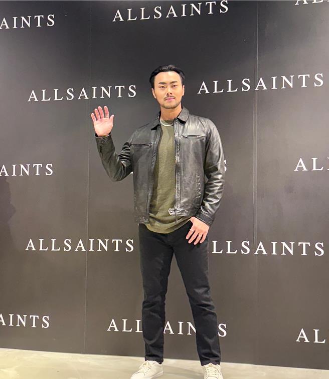 12强后成为人气偶像，林家正说跟家人外出时，粉丝若看见他，可以向他挥手打招呼。（古明弘摄）