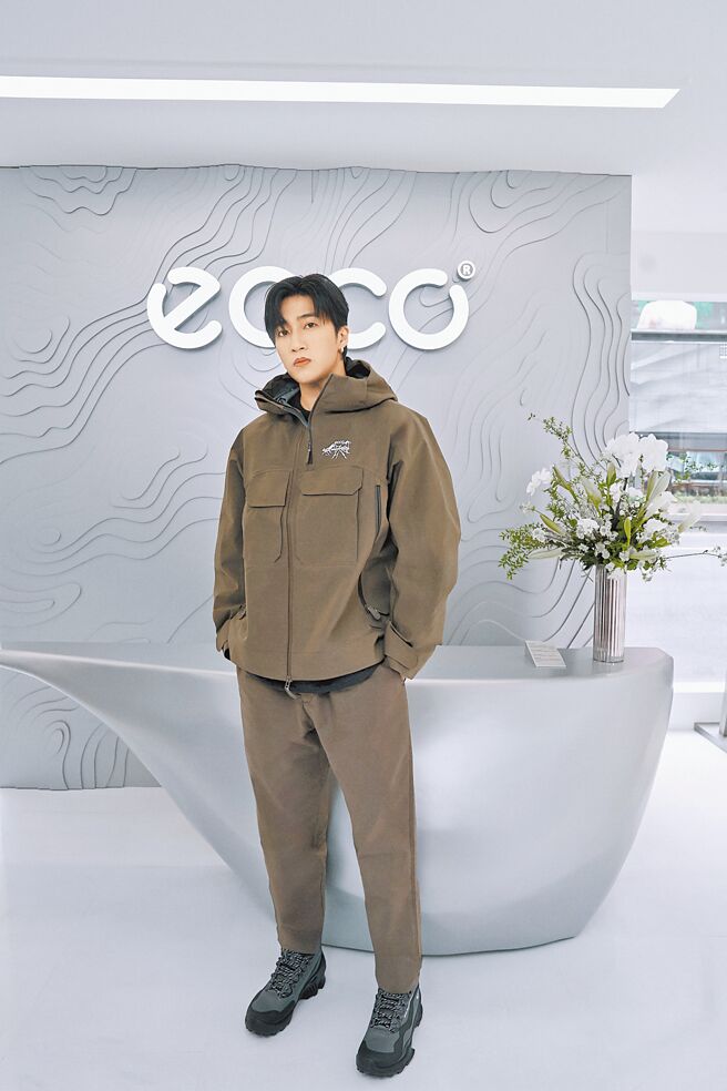 娄峻硕12日出席品牌ECCO×White Mountaineering快闪店活动。（ECCO提供）