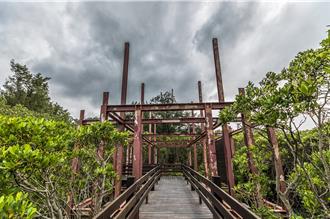 新豐紅樹林變爛尾樓？涼亭燒毀、木棧道斷裂 纏訟難修復