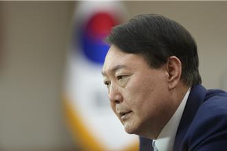 韓裔美國人白宮外集會 呼籲彈劾尹錫悅