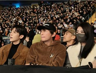 畢書盡與正妹老婆現身小巨蛋 「2字」意外驚吐好消息