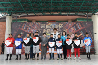 棒球》鼓励小球员多元阅读 王威晨担任球芽颁奖嘉宾