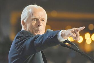 陸擬放貶人民幣 納瓦羅開嗆