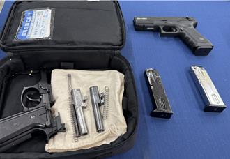 民眾清洗水塔驚見2把槍 疑湖內槍擊案兇嫌落網前丟棄