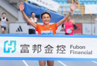 台北馬》「不死鳥」謝千鶴克服傷病 奪國內女子全馬第1