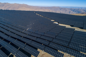 破紀錄5228米！全球海拔最高太陽能光伏項目在西藏併網發電