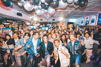 Energy挤爆信义区 牛奶宠粉腹肌任摸