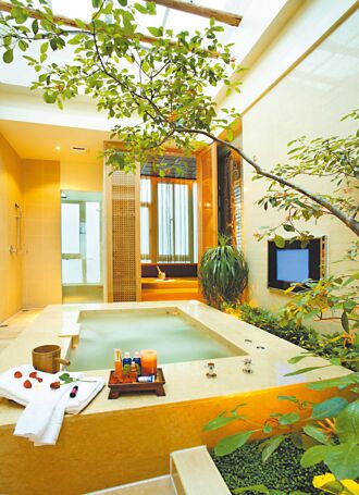 台湾旅游大赏彰化桂冠旅馆获2奖