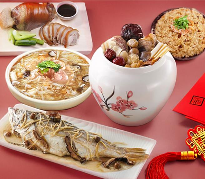 莱尔富推巨厨「五福迎金蛇年菜5件组」，999元。（莱尔富提供／朱世凯台北传真）